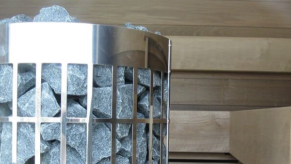 Saunanrakentaja Aurinkorannikolla